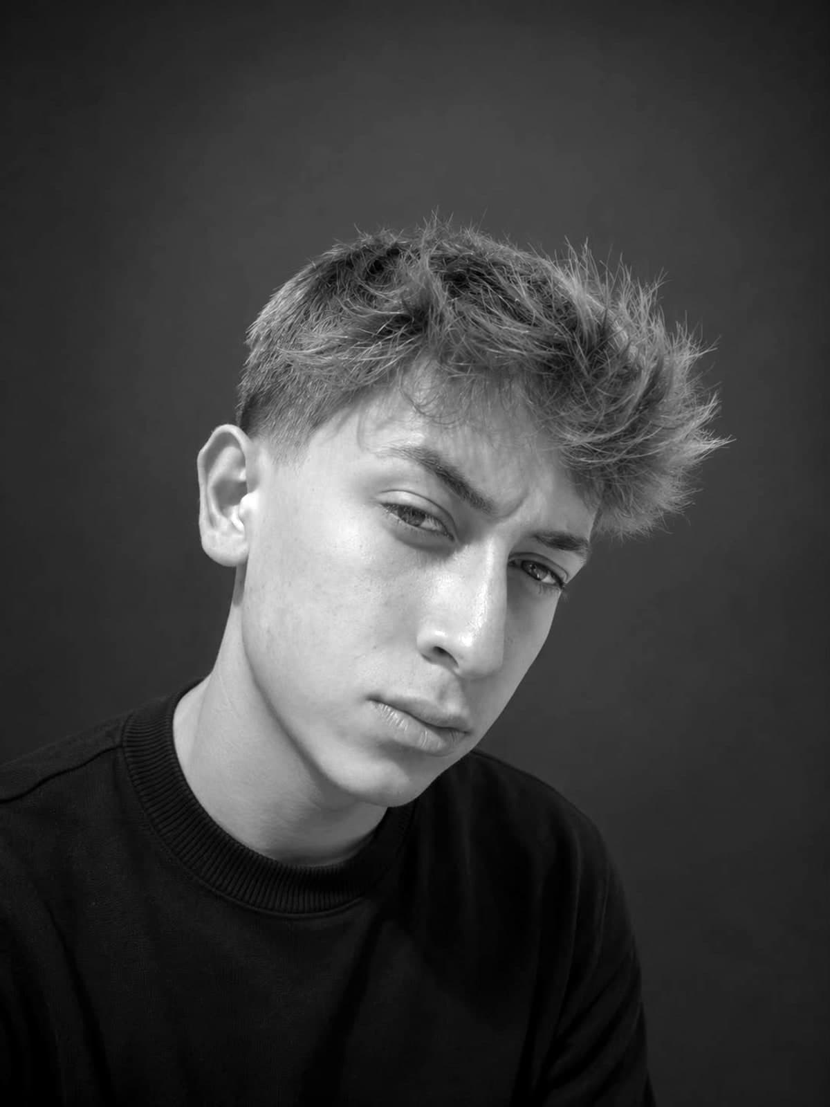 Ahmet Can Şahin · DMR Hair Studio ekibi