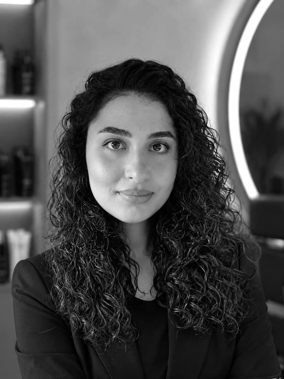 Tuana Yalçınkaya · DMR Hair Studio ekibi